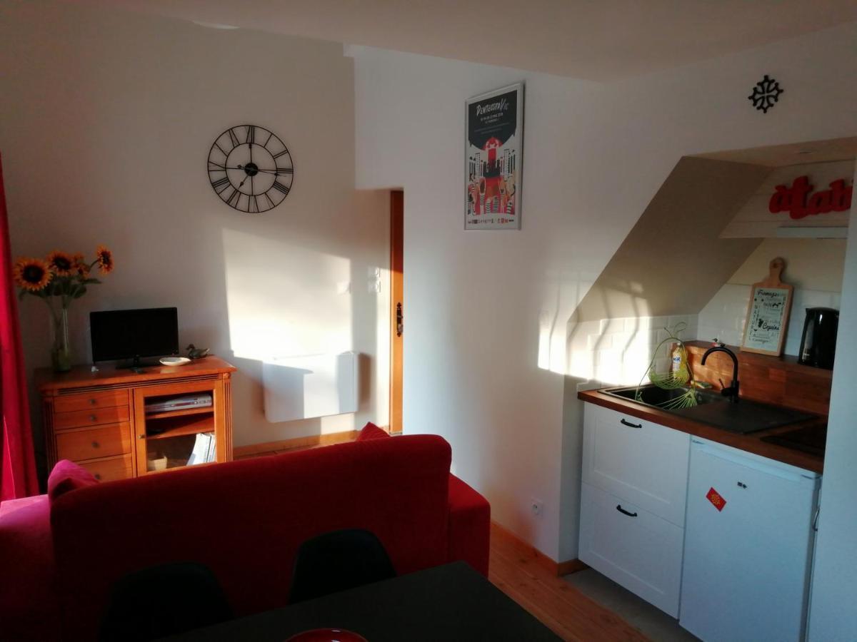 Gite Vacances Bosc D'Esquirol 4 Pers Escorneboeuf Kültér fotó