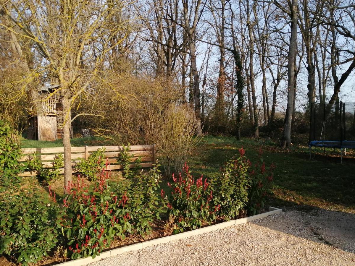 Gite Vacances Bosc D'Esquirol 4 Pers Escorneboeuf Kültér fotó